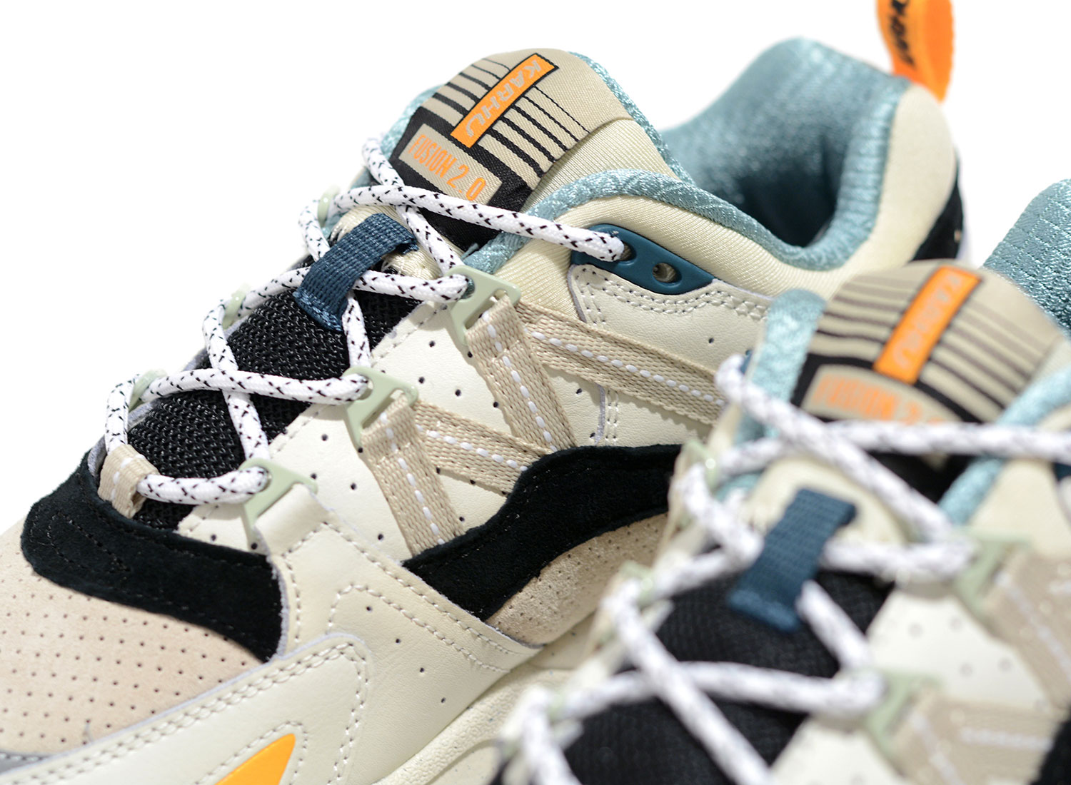 karhu synchron classic lily white jet black