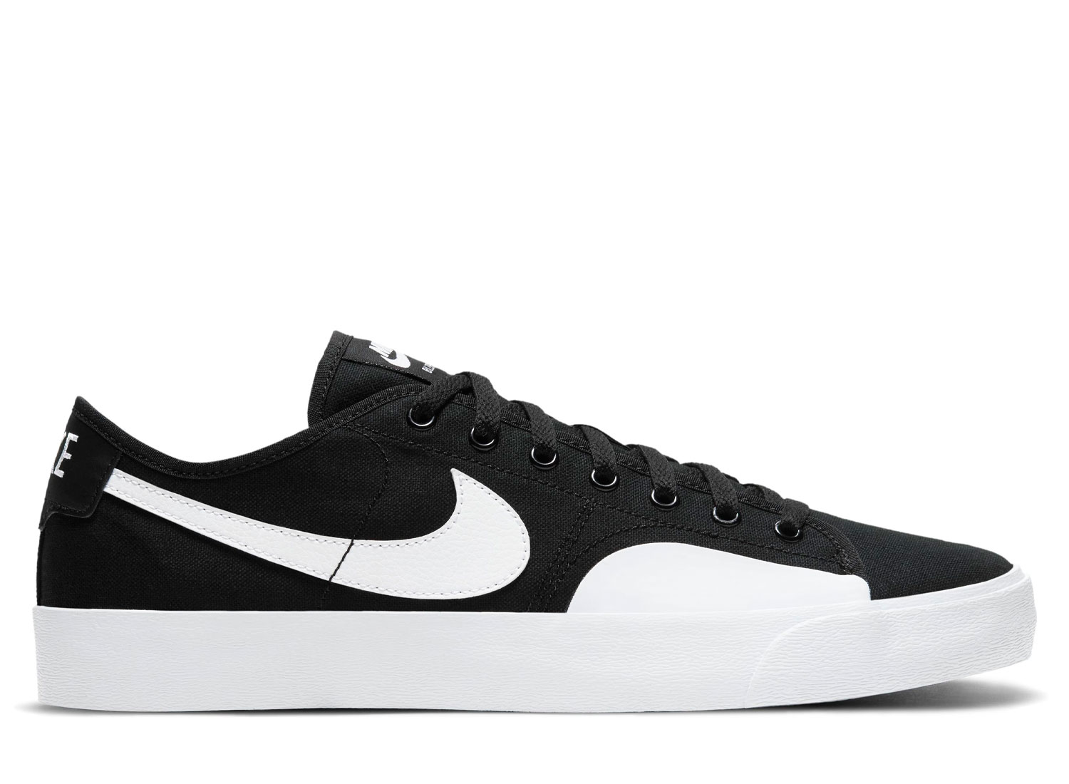 nike sb blazer court black white