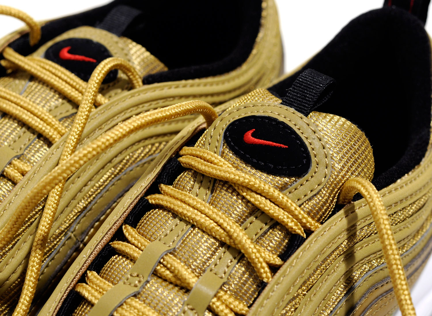 nike wmns air max 97 metallic gold