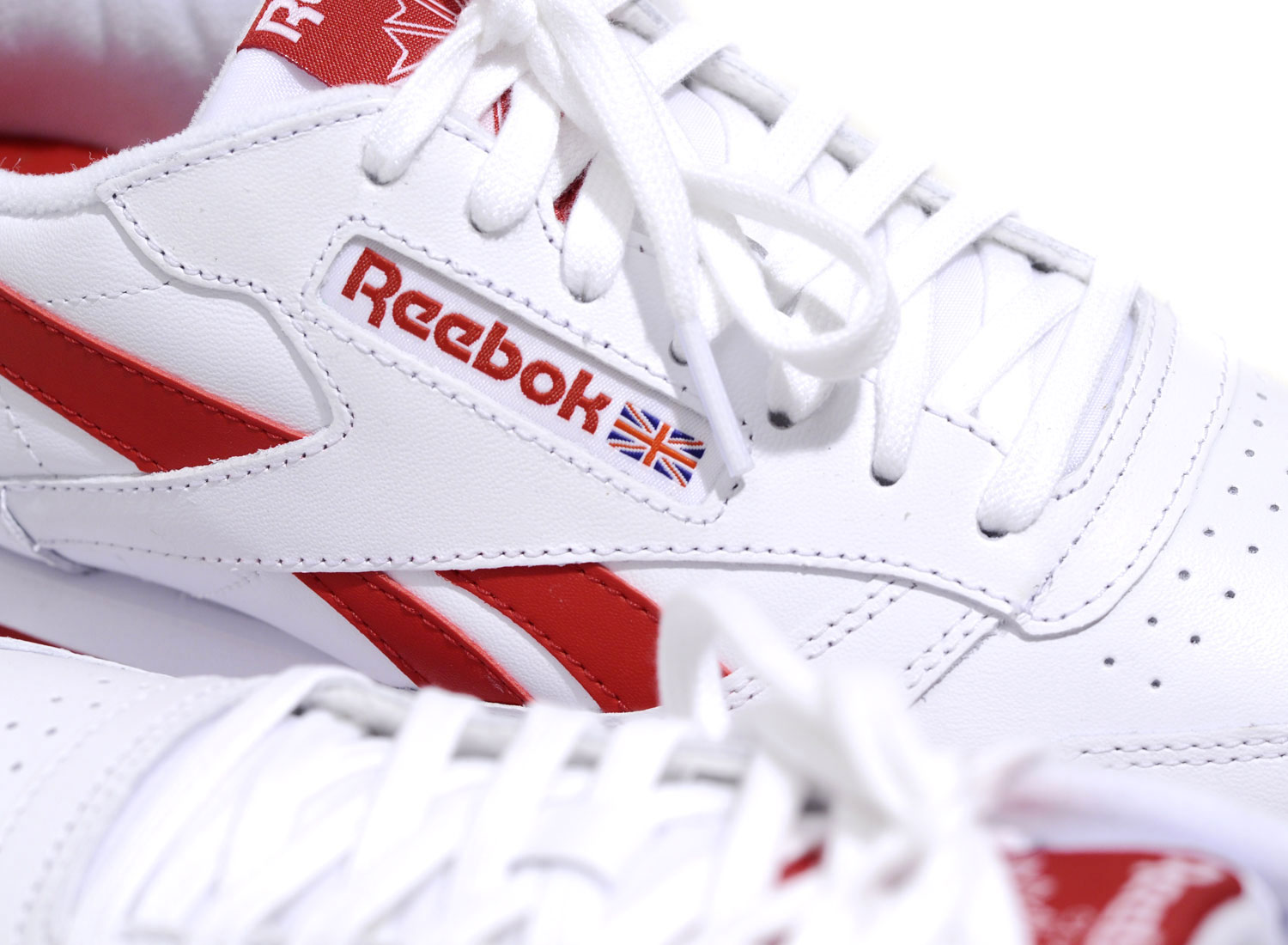 reebok classic white red