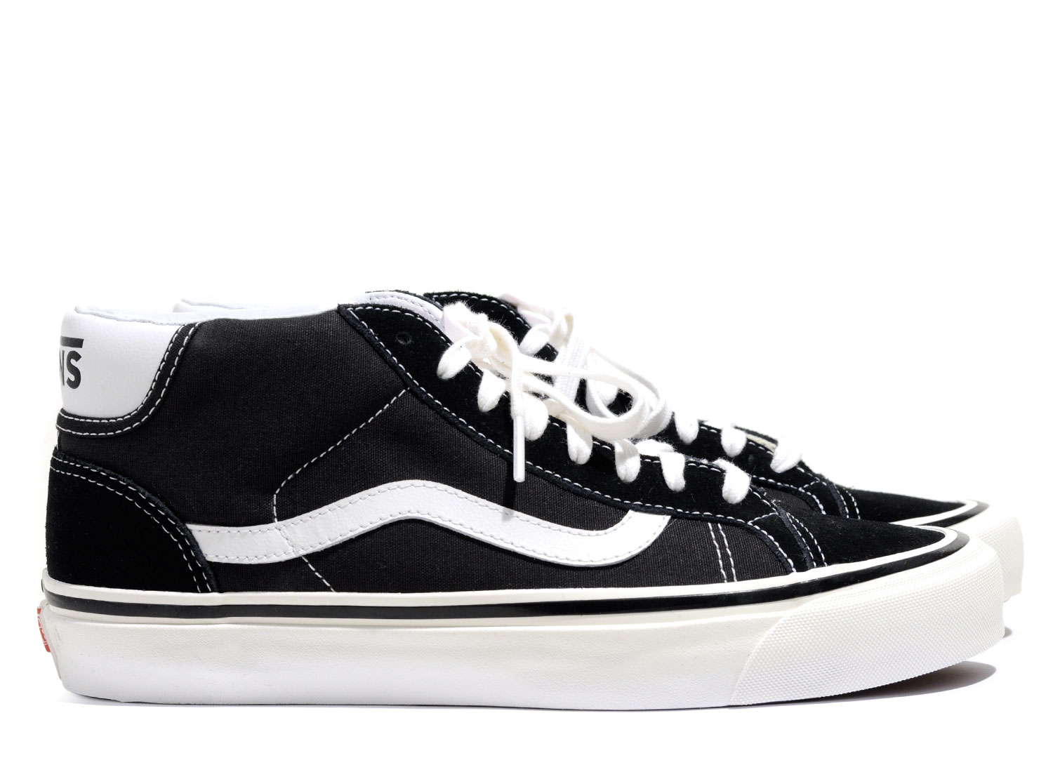 Vans Mid Skool 37 DX Anaheim Factory Black / White / Novoid Plus Vans Mid Skool 37 DX Anaheim Factory Black / White / Novoid Plus