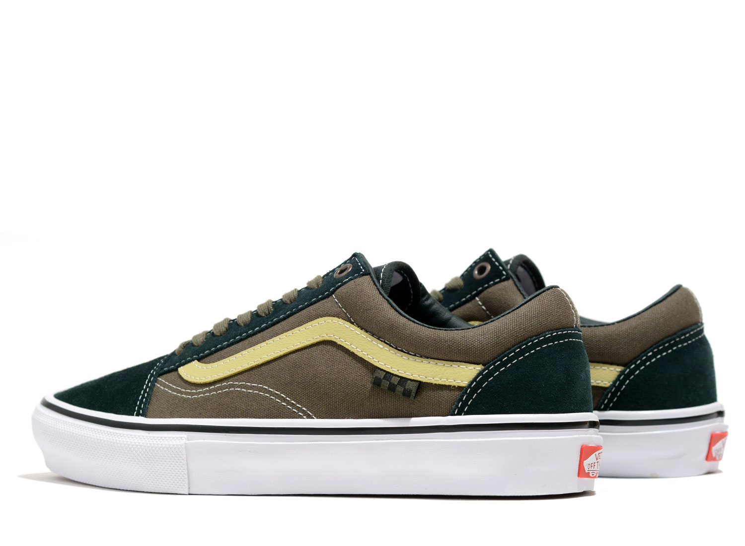 vans authentic scarab