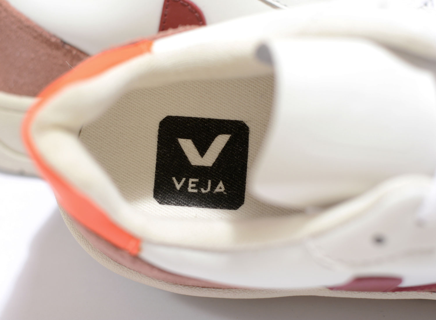veja v10 white marsala
