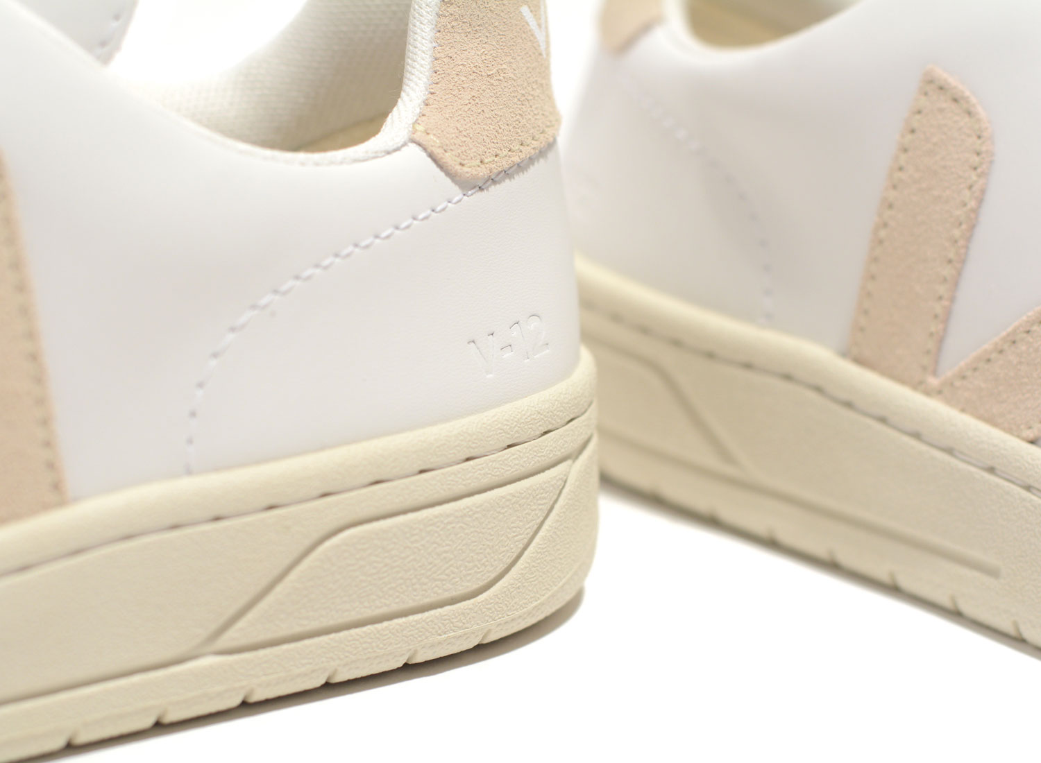 veja v12 sable