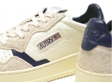 Autry Medalist Low HE02 Hairy Effect Suede White / Sand / Space