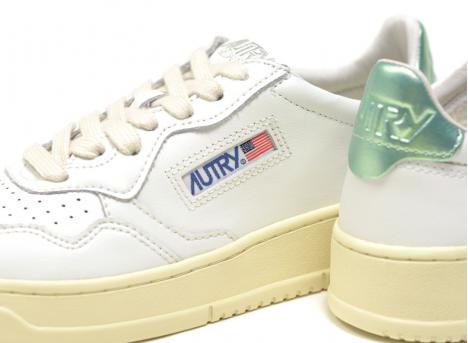 Autry Medalist Low LL62 White / Pastel Green