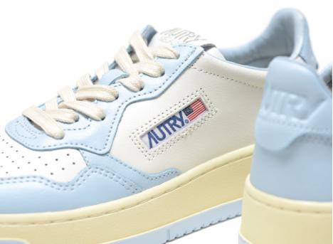 Autry Medalist Low WB40 Leather White / Space Blue