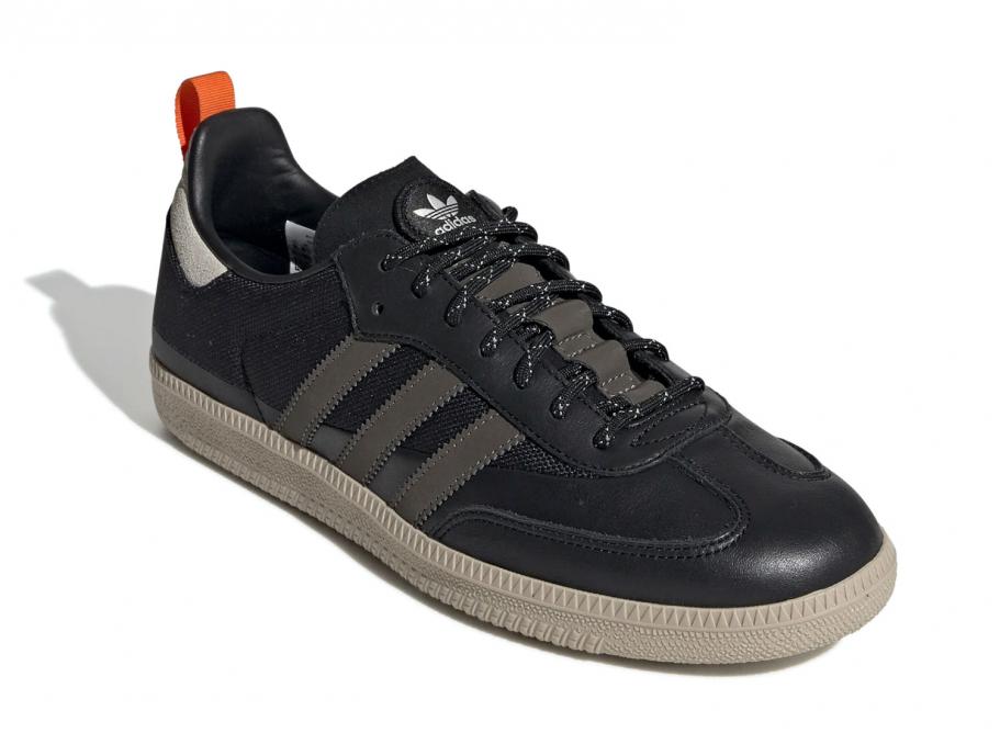 adidas ee5590