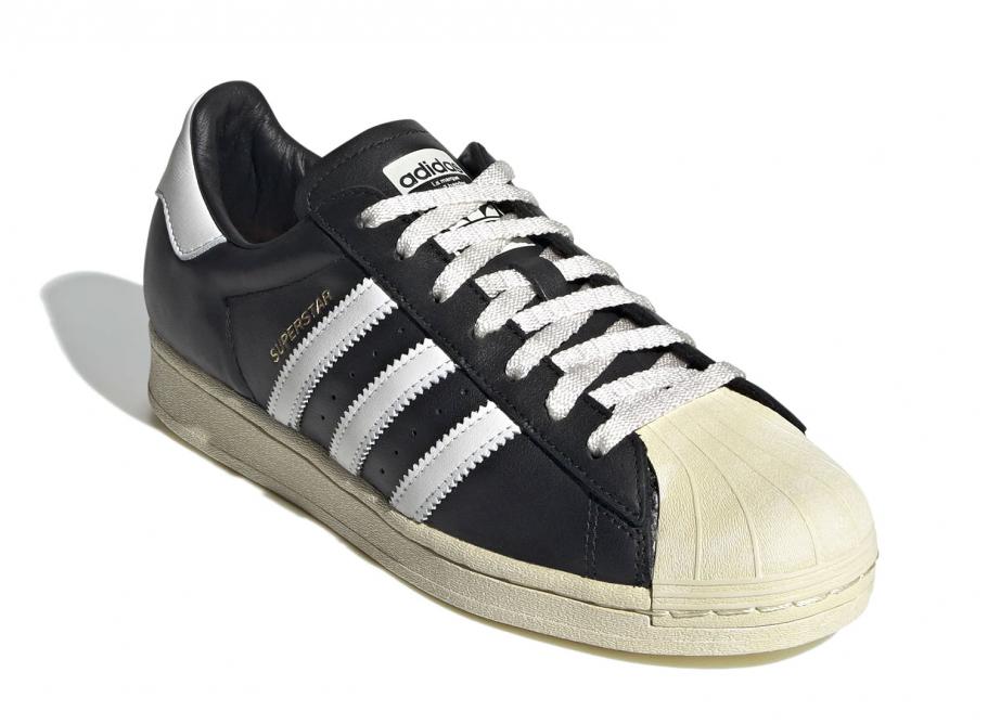 adidas superstar core black crystal white