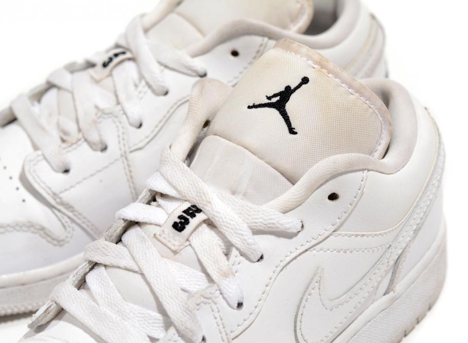Vintage Nike Air Jordan 1 Low GS White 37.5 Novoid Plus