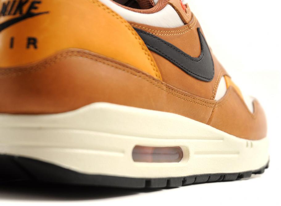 nike air max 1 escape