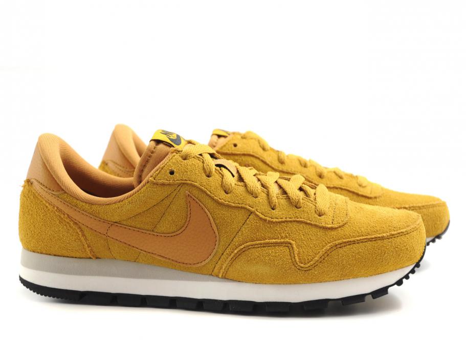 nike air pegasus black and gold