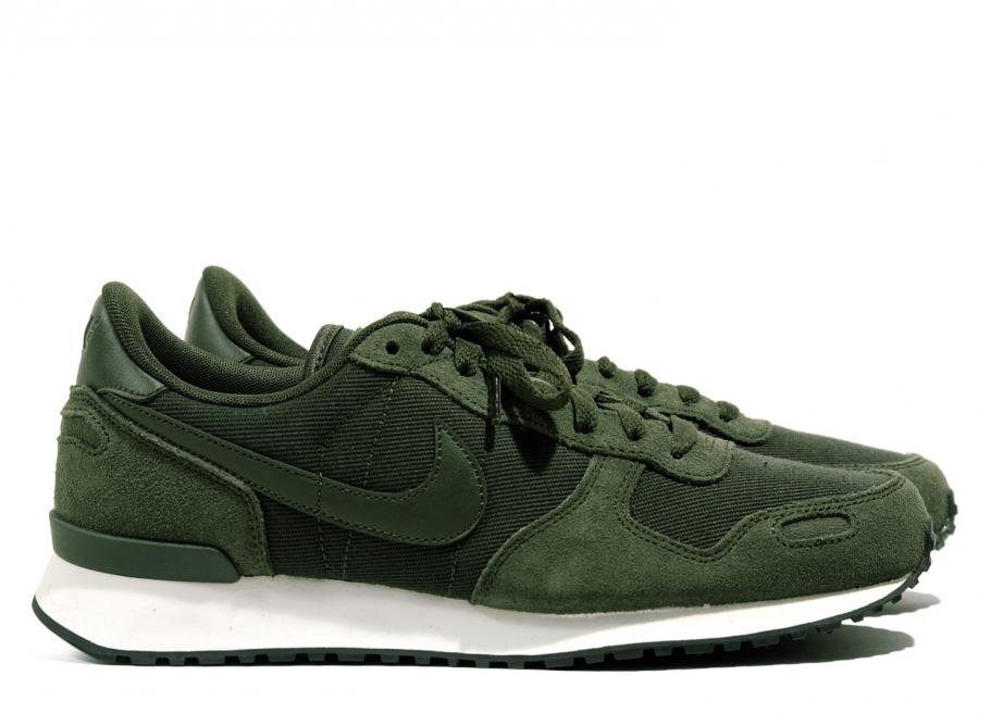 nike air vortex leather green