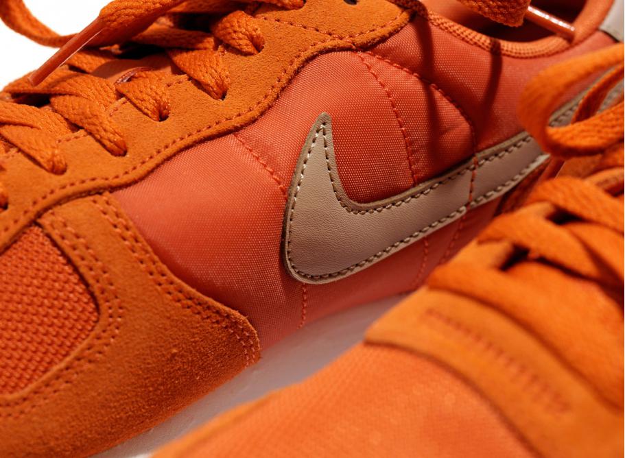 Nike air vortex orange store