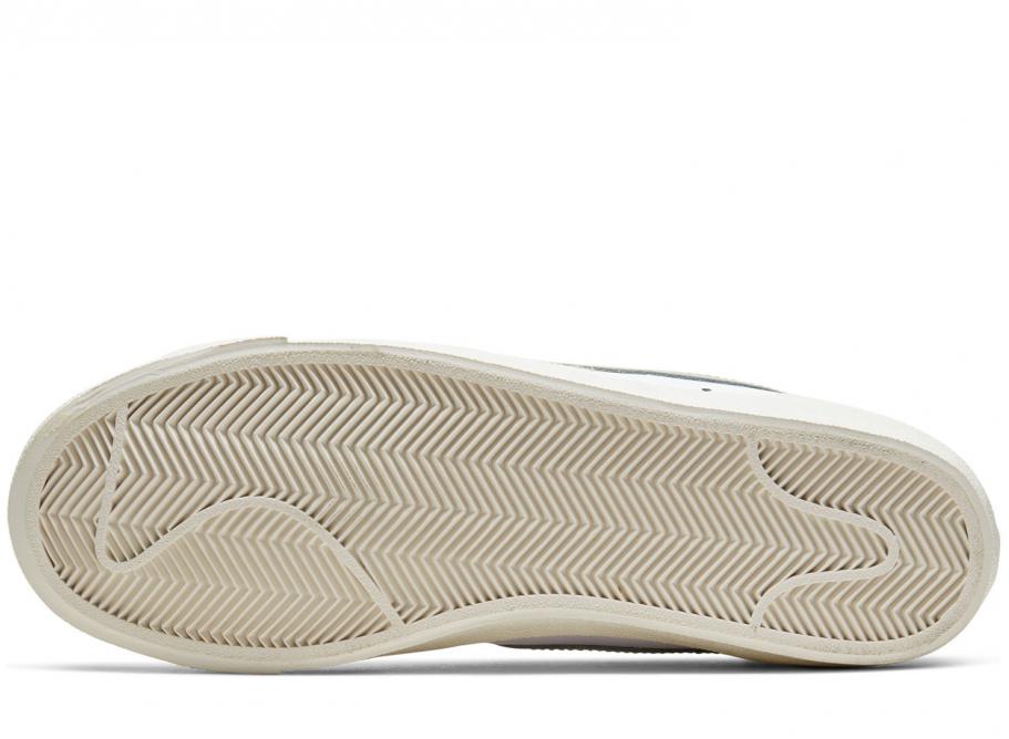 nike blazer mid 77 vintage white light bone