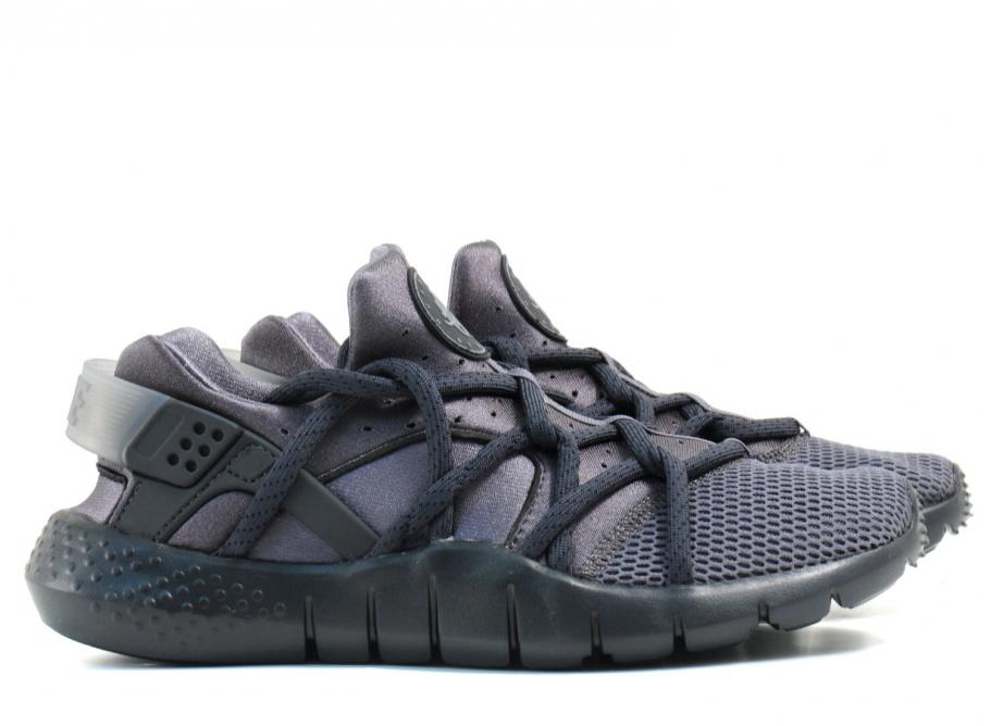 nike huarache nm black