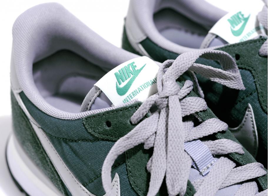 Nike 828041 on sale