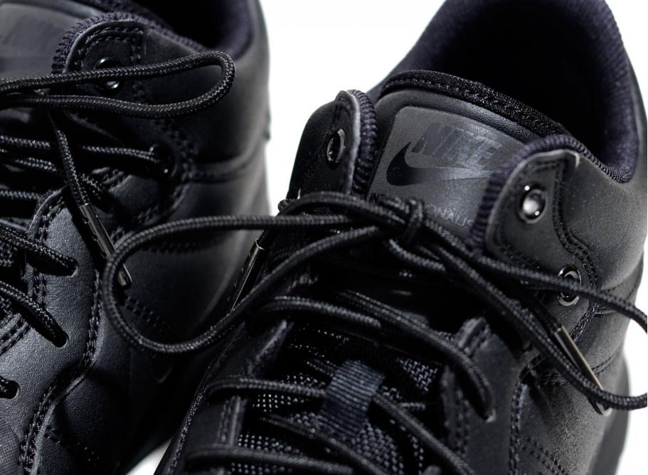 nike internationalist utility black