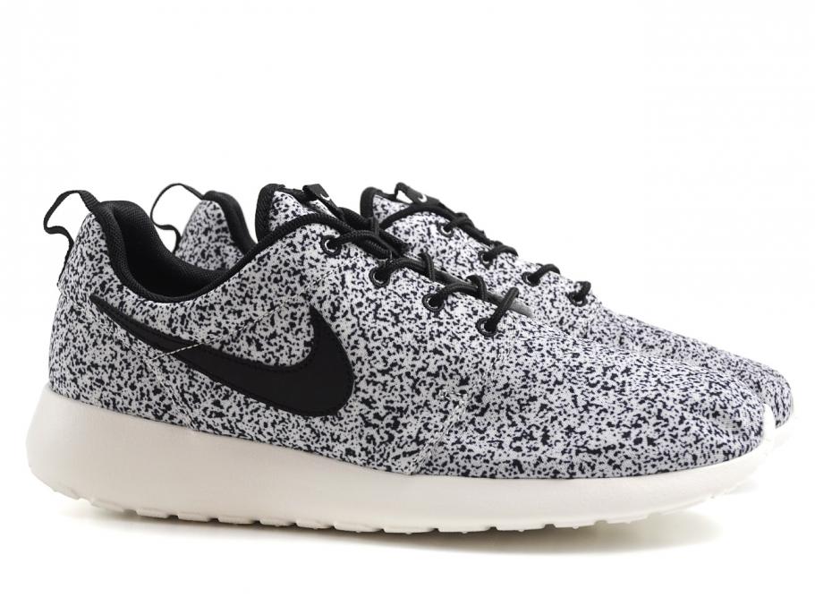 roshe run black sail