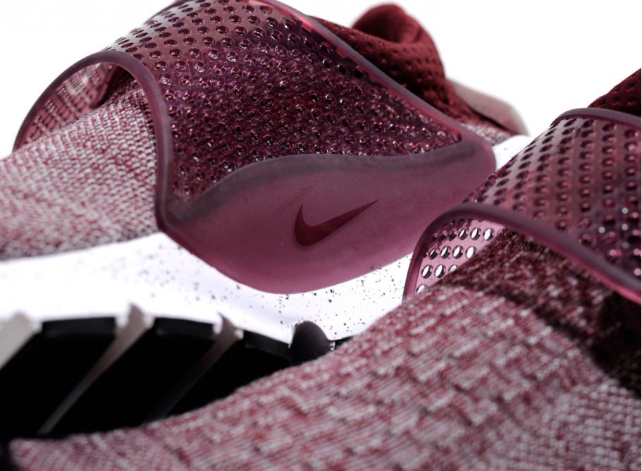 Nike Sock Dart SE Premium Night Maroon 859553 600 Novoid Plus