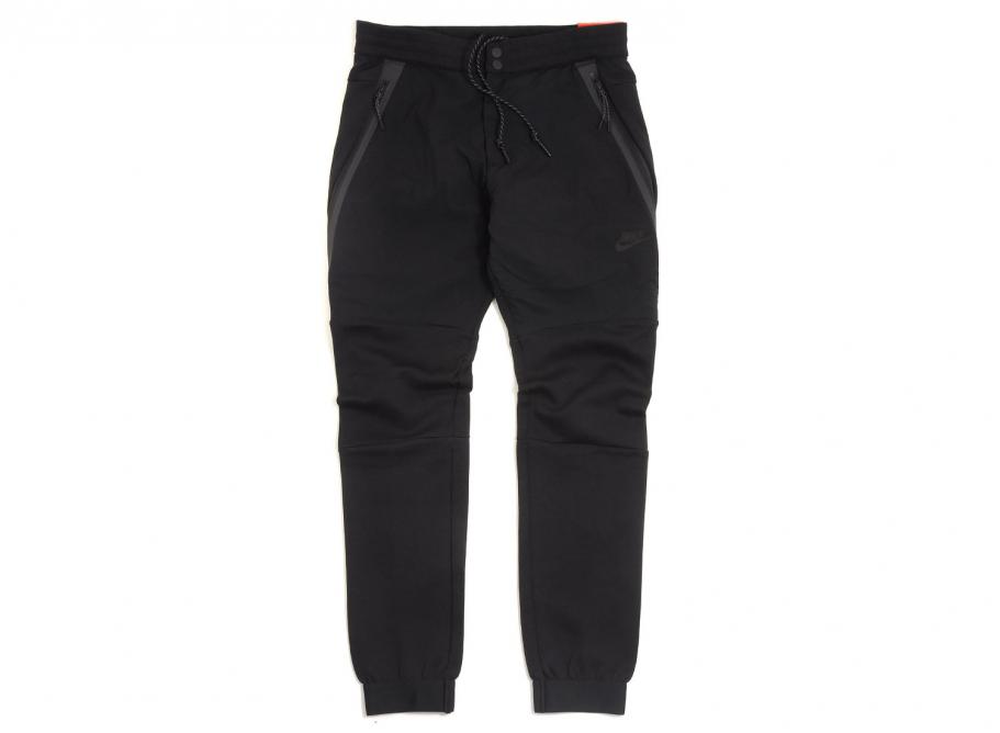 nike tech fleece v2