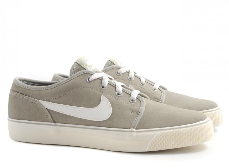nike toki low