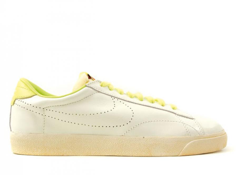 nike tennis classic vintage