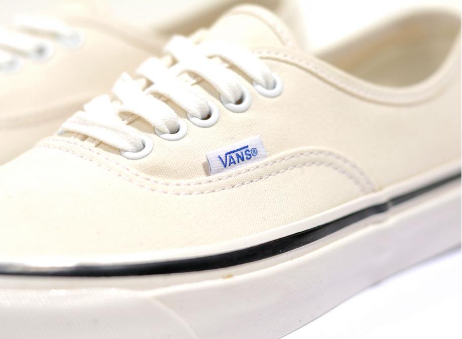 vans authentic 44 dx classic white