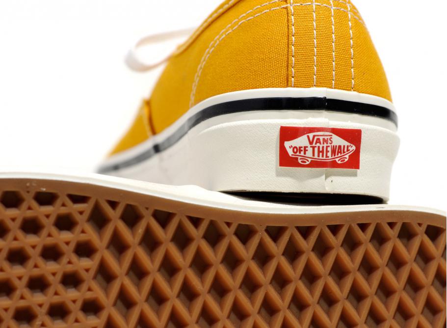 Vans authentic 44 dx og gold hotsell