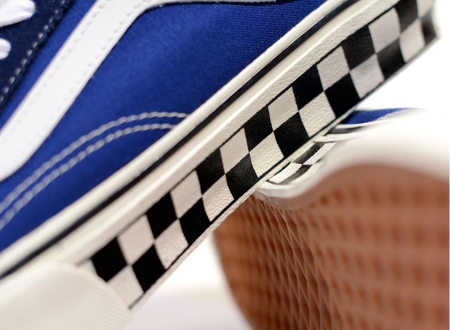 True blue on sale checkerboard vans