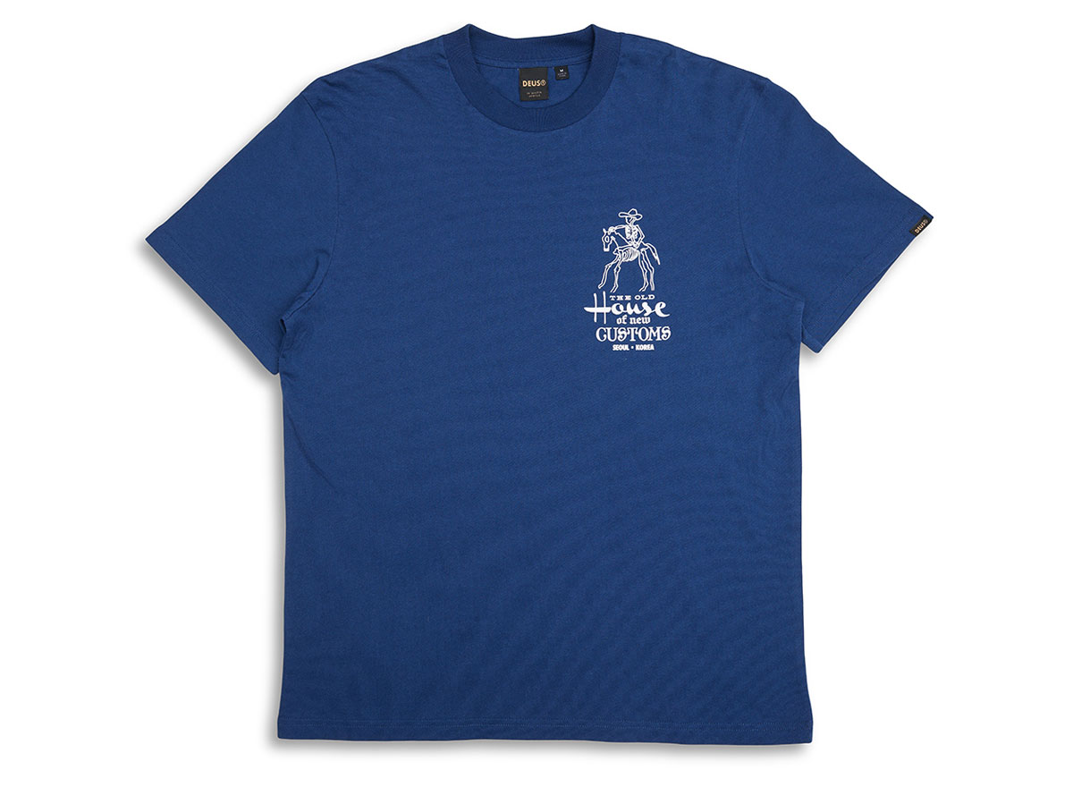 【Deus Ex Machina】 正規品★ Seoul College Address Tee Deus Ex Machina Seoul Address Tee Mechanic Blue / Novoid Plus