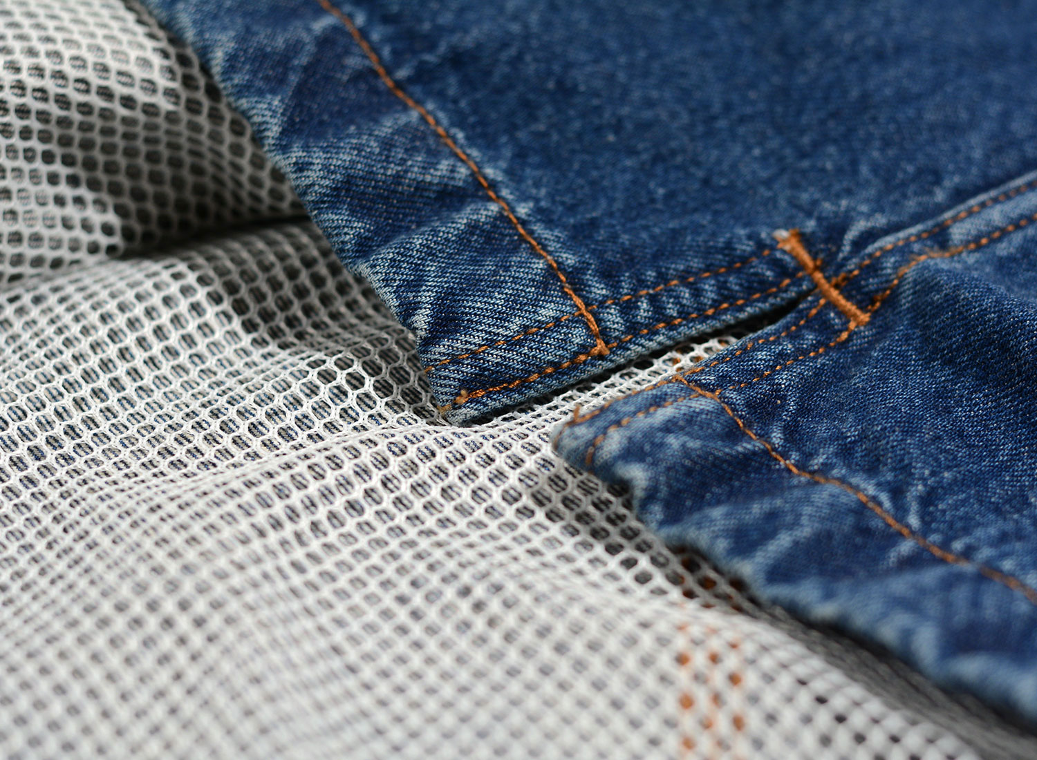 A.P.C×Carhartt WIP VESTE TALK Kurtki A.P.C. x Carhartt WIP Talk Jacket Indigo Delave