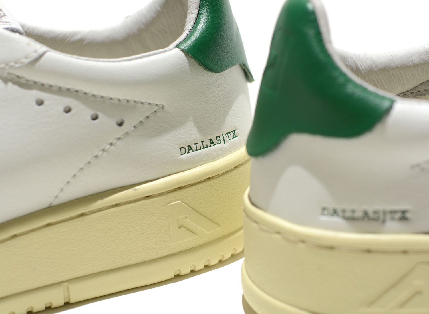 AUTRY｜SNEAKERS (WWLM UT02) Autry Medalist W *Leather / Suede* Sneaker » Buy online now!