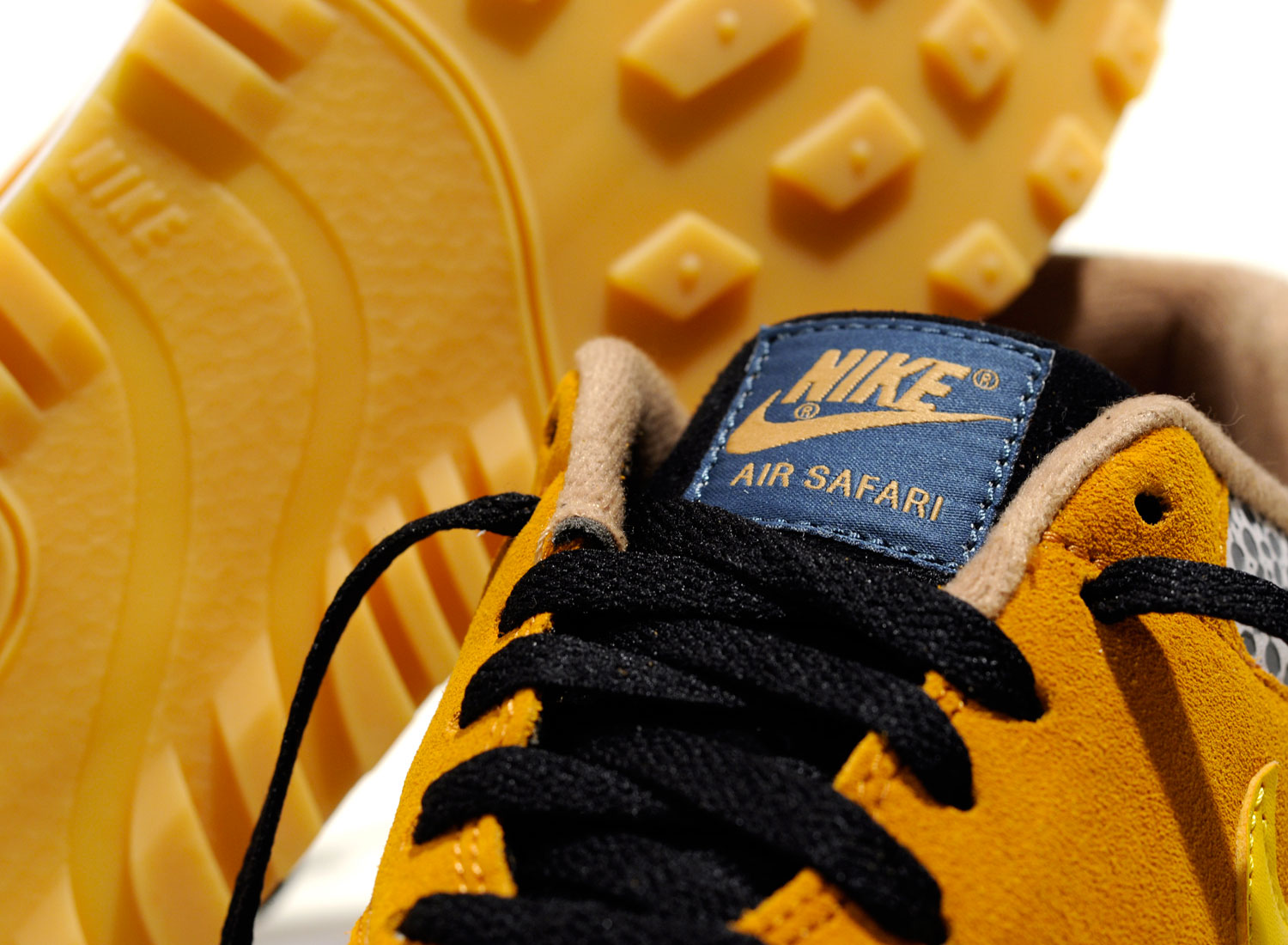 Nike Air Safari SE Monarch Yellow Ochre Novoid Plus - Main Image