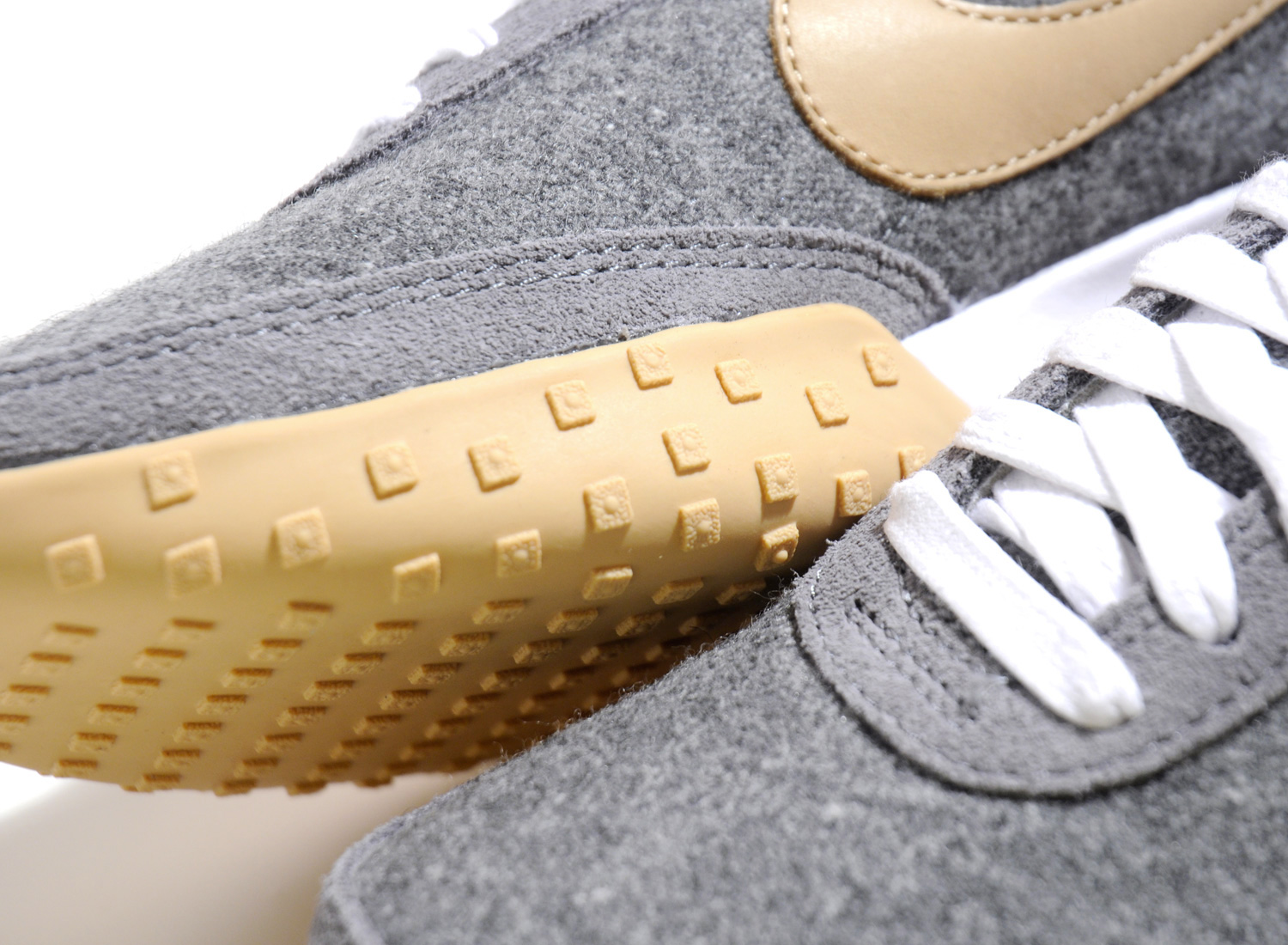 nike roshe waffle grey