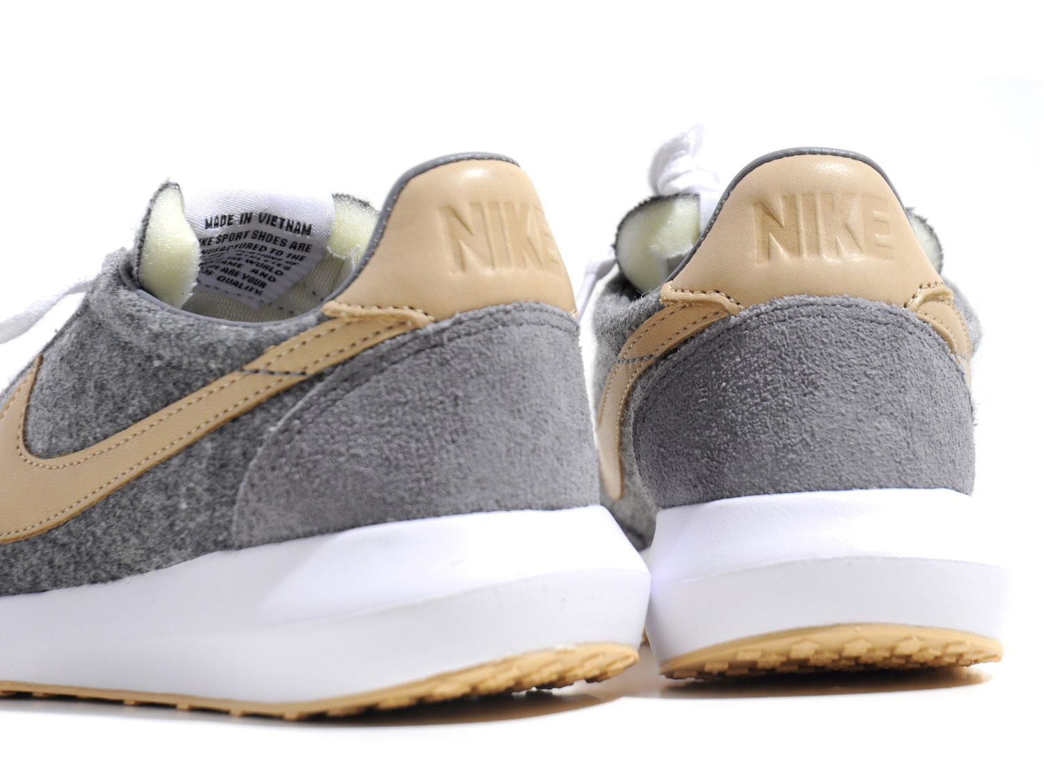 nike roshe waffle grey