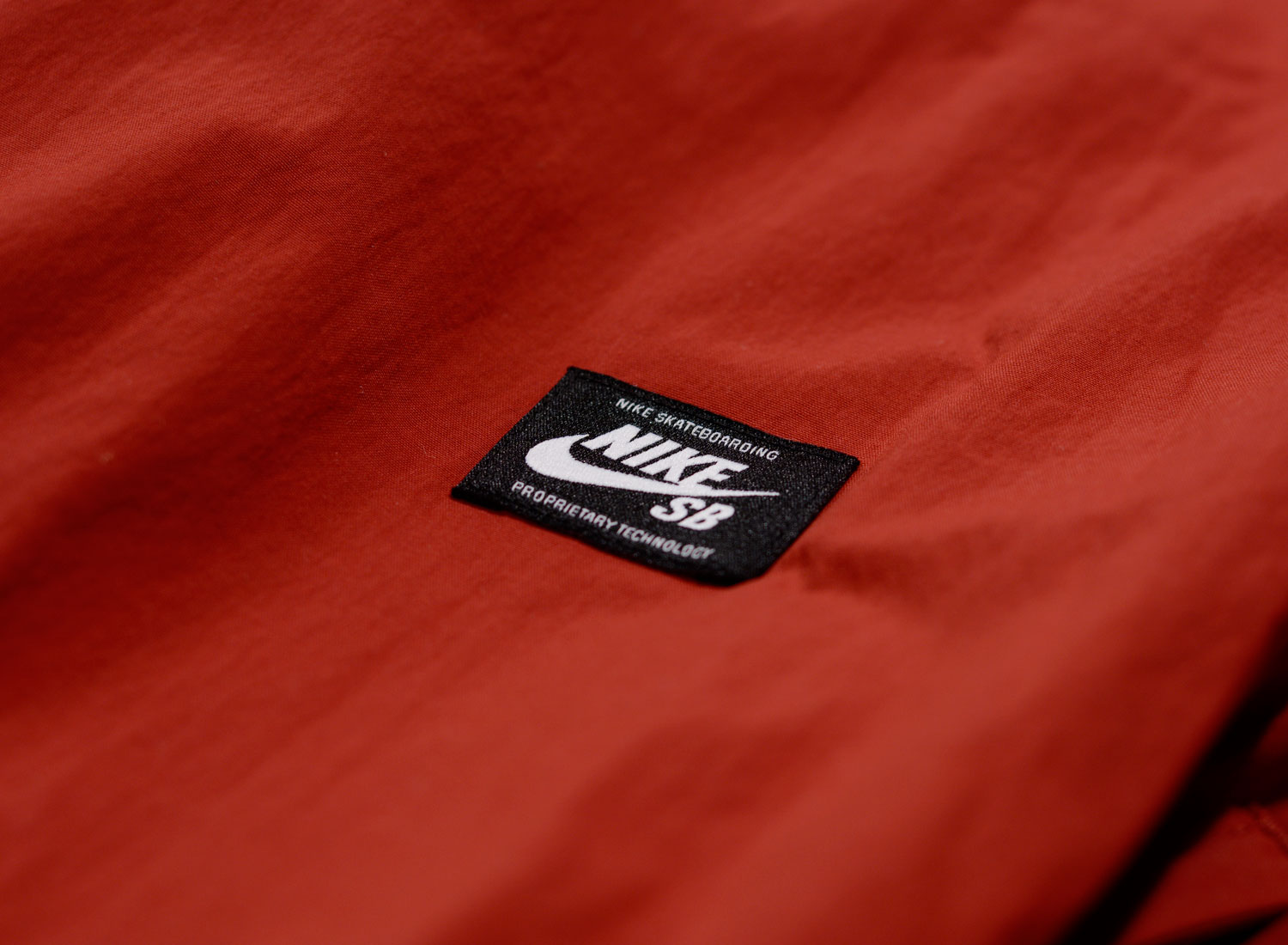 nike sb wind top