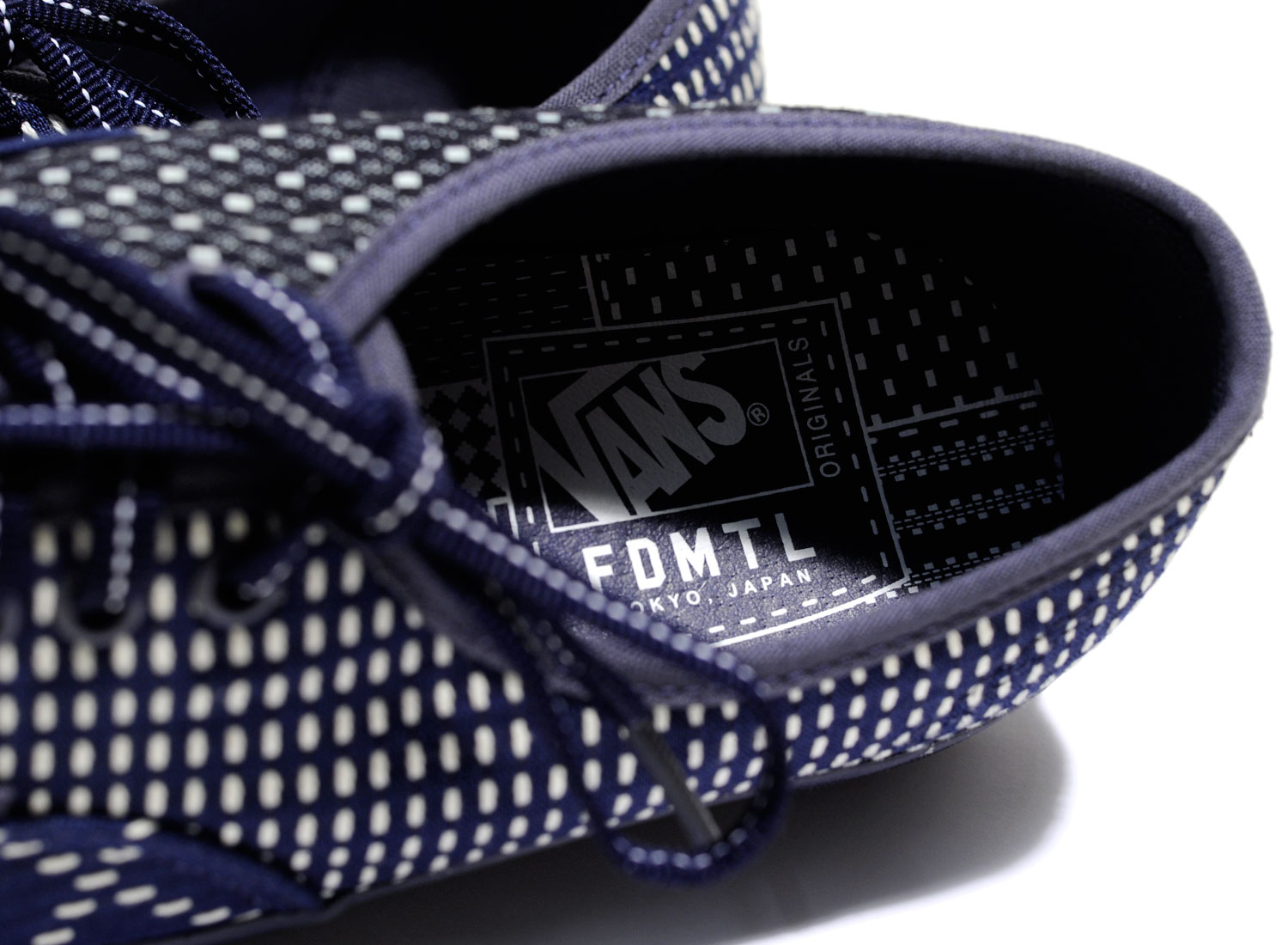 ら*る様 Vans Vault UA OG Authentic LX Vans Vault OG Authentic LX (Canvas) Navy Blue White Mens