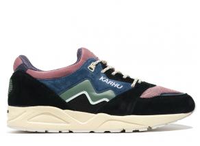 Karhu Aria 95 India Ink / Pelican F803086
