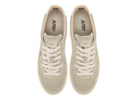 Autry Medalist Low UH02 Finish / Suede Papyrus / White