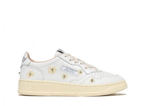 Autry Medalist Low WE01 Leather / Flower White / Rutabaga