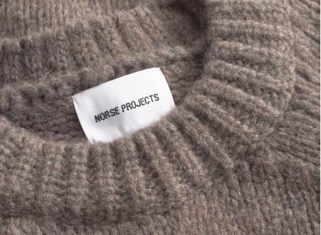 Norse Projects Birger Wool Raglan Walnut