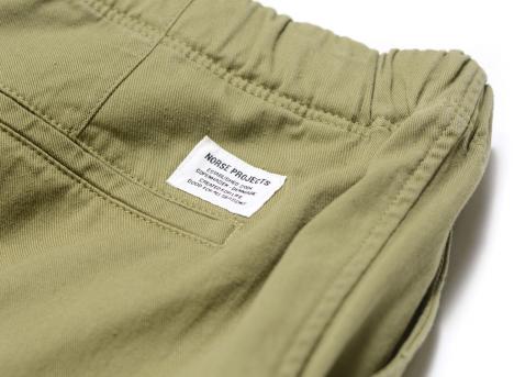 Norse Projects Ezra Relaxed Organic Stretch Twill Short Moss Green