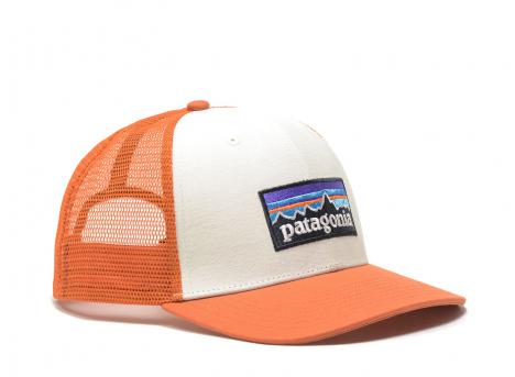 Patagonia P-6 Logo Trucker Hat White / Redtail Rust