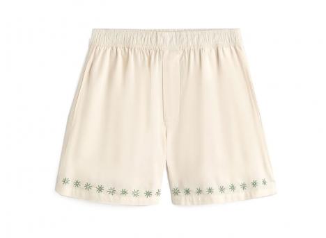 Thinking MU Embroidery Haitam Shorts Pannacota