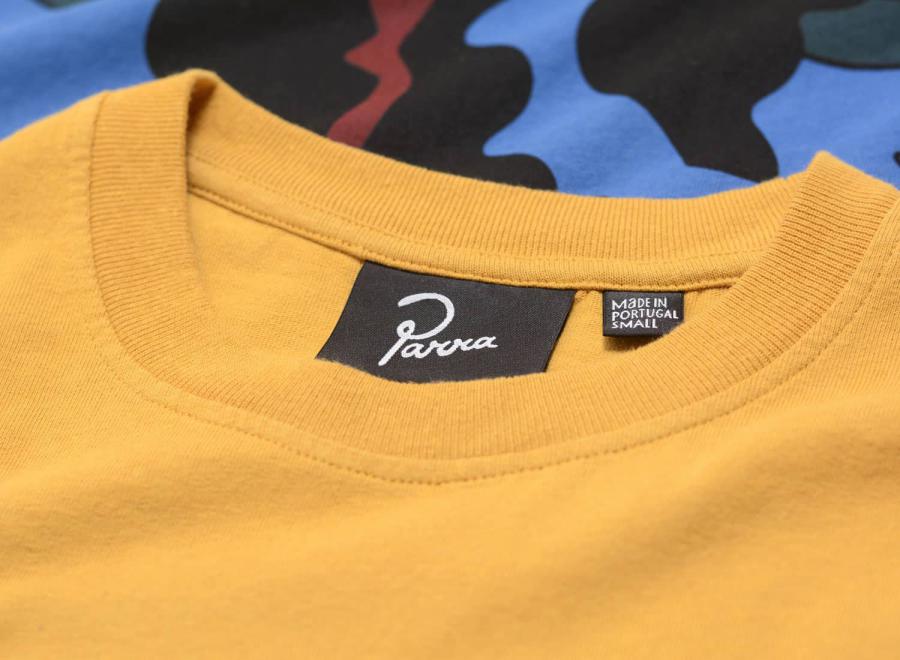 By Parra Swan To The Face Tshirt Ocher - By Parra