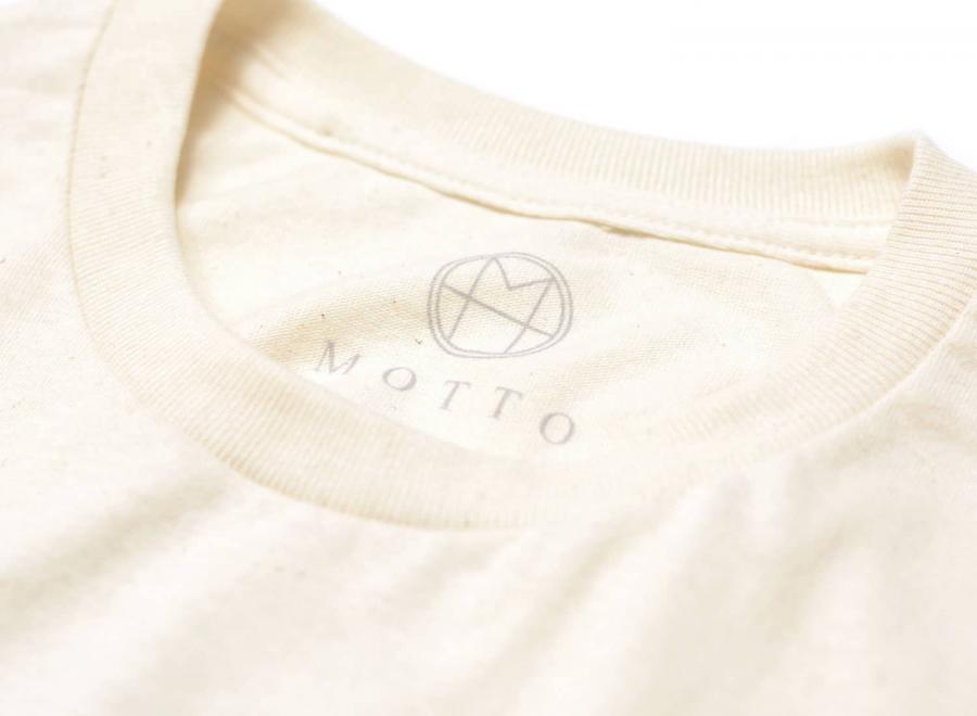 Motto Logo Tee Mermaid Natural - Novoid Plus