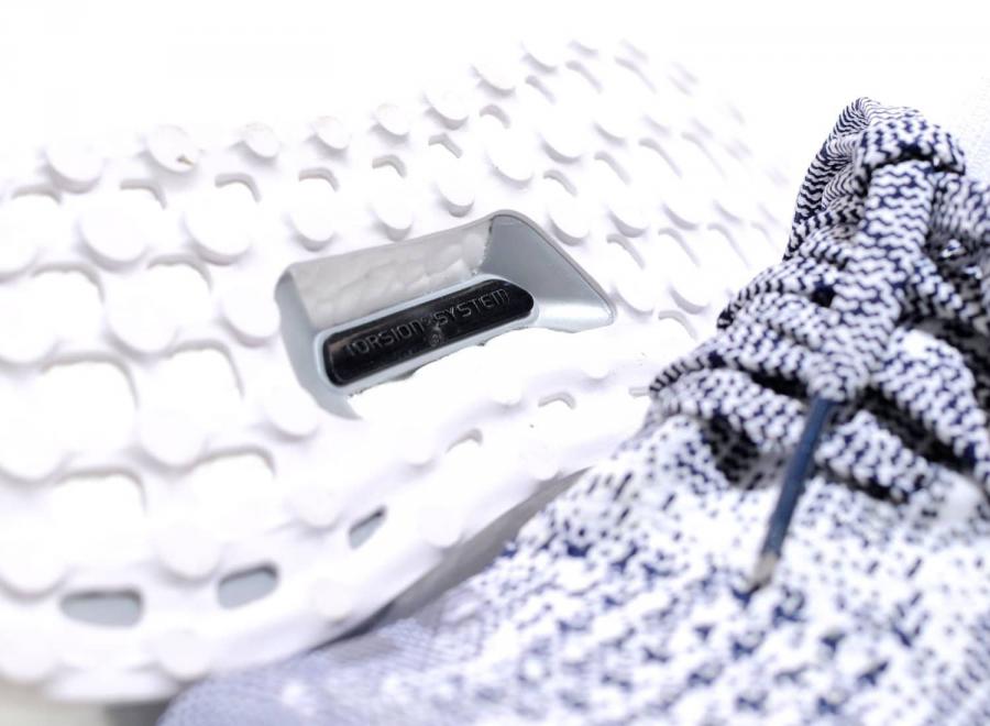 Adidas UltraBoost Uncaged Blue White BA9616 - ADIDAS Originals
