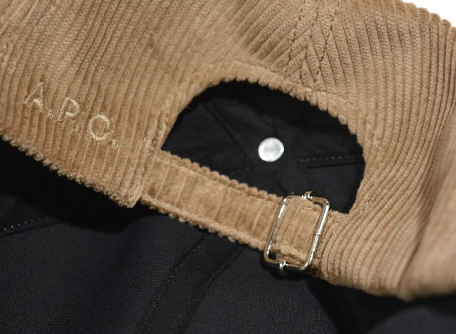 APC Casquette Charlie Velours Taupe - APC