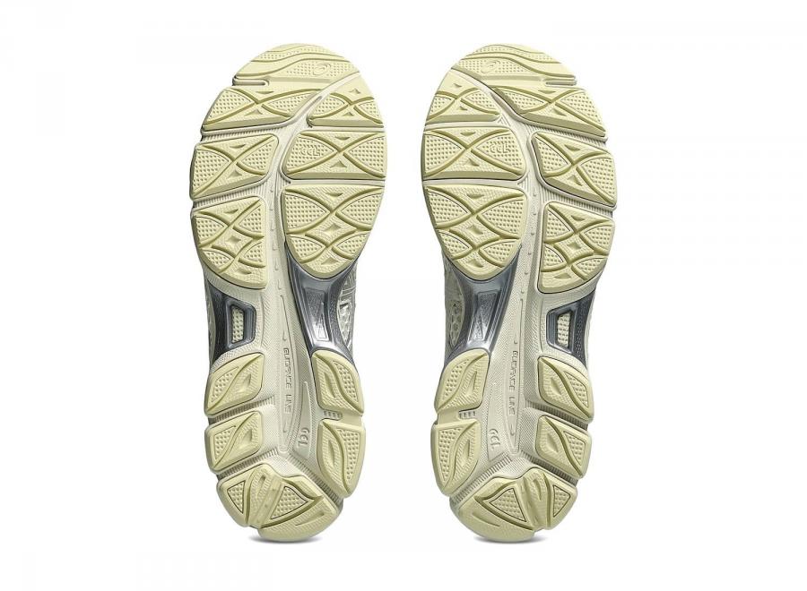 Asics Gel-Cumulus 16 Cream / Pure Silver 1203A733-107 - Asics